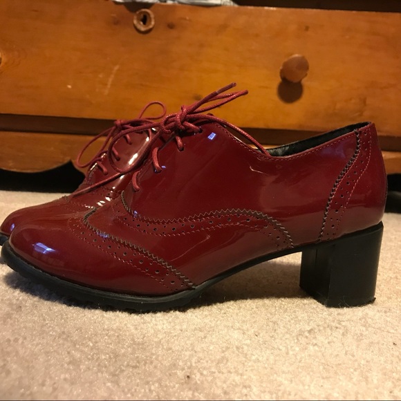 Oxford shoes - Picture 2 of 4